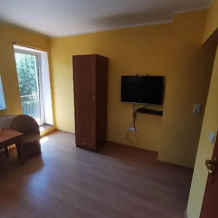 Wedzarnia Pod Lasem-noclegi * Mrągowo